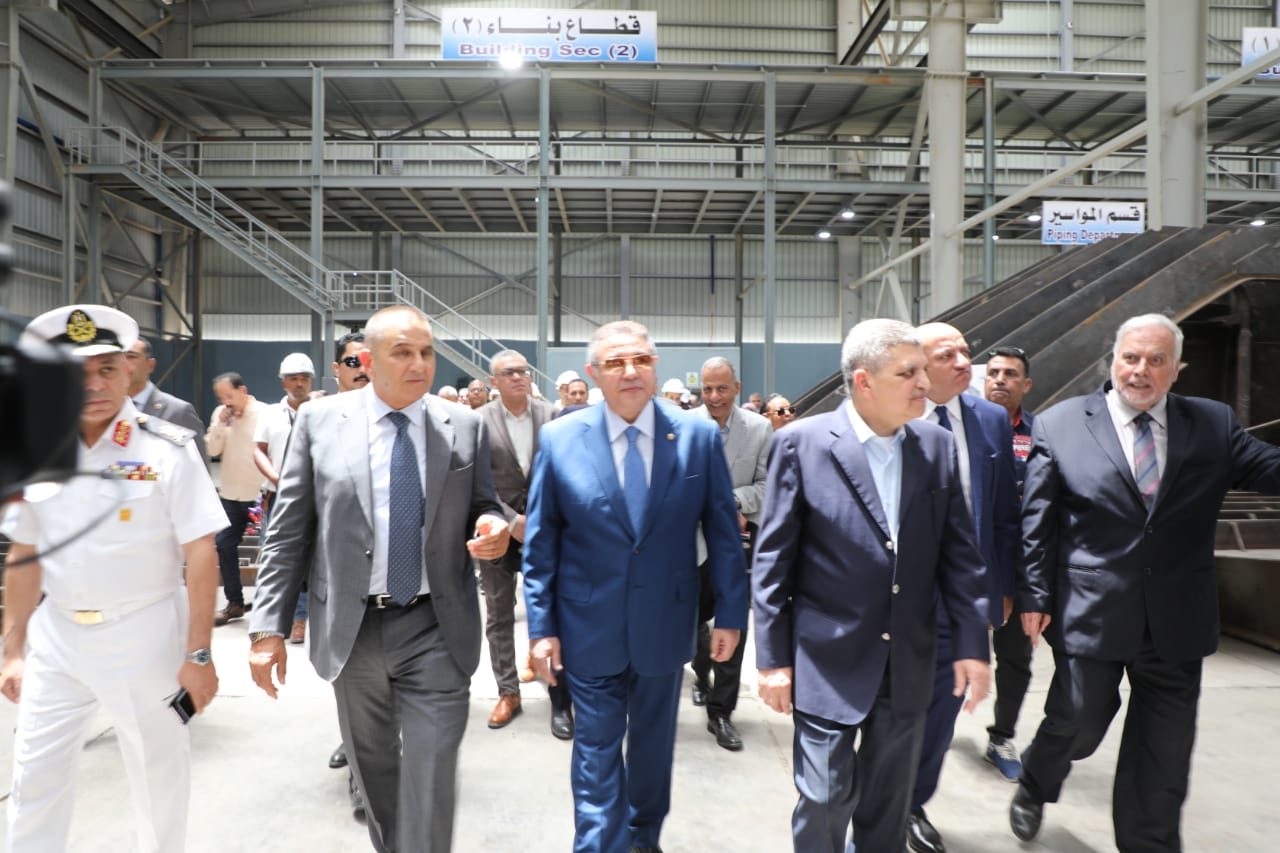 افتتاح مصنع مصر لبناء القاطرات بسفاجا